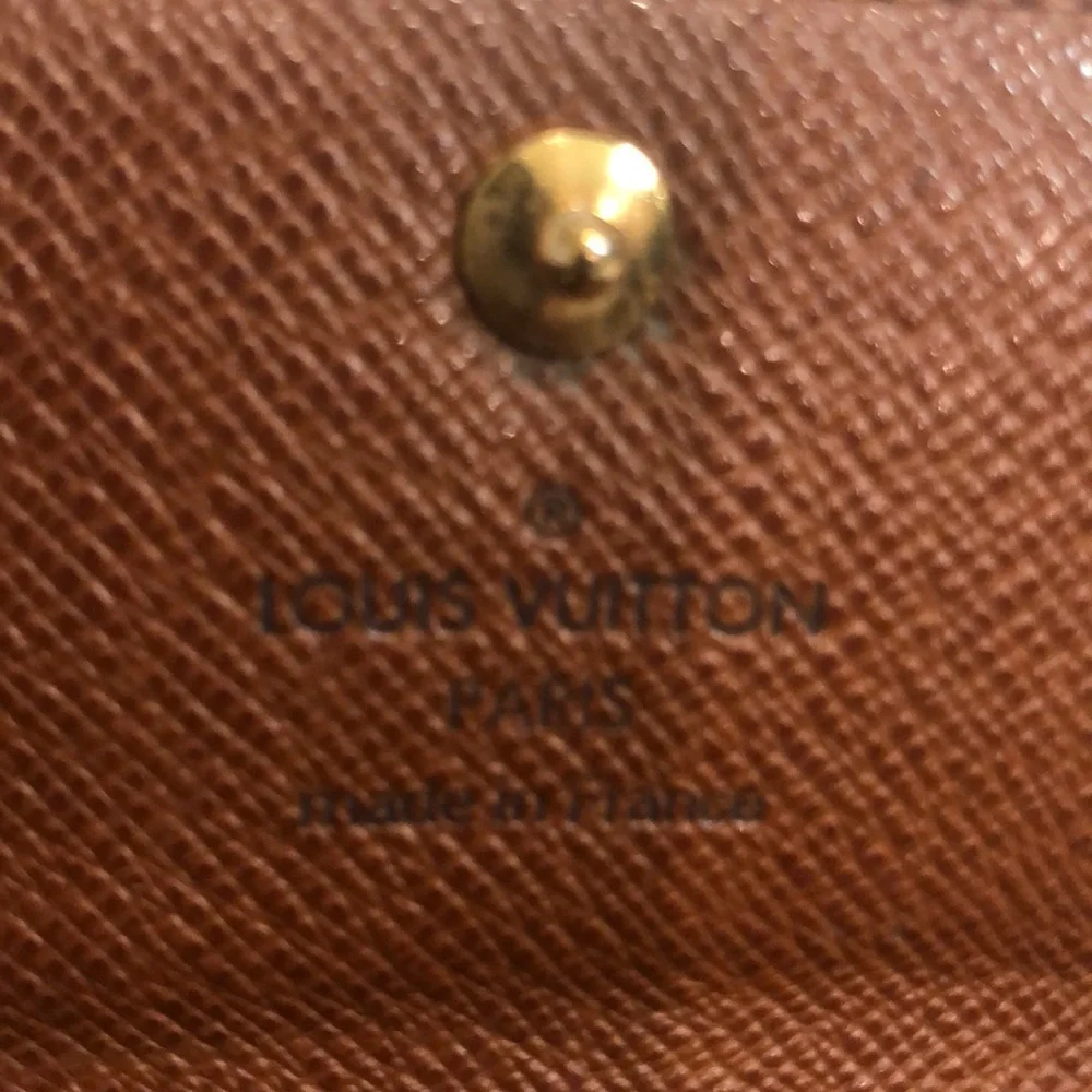 100 %- Authentic LOUIS VUITTON M69517 Monogram Multicle 4 Key case - Picture 6 of 12